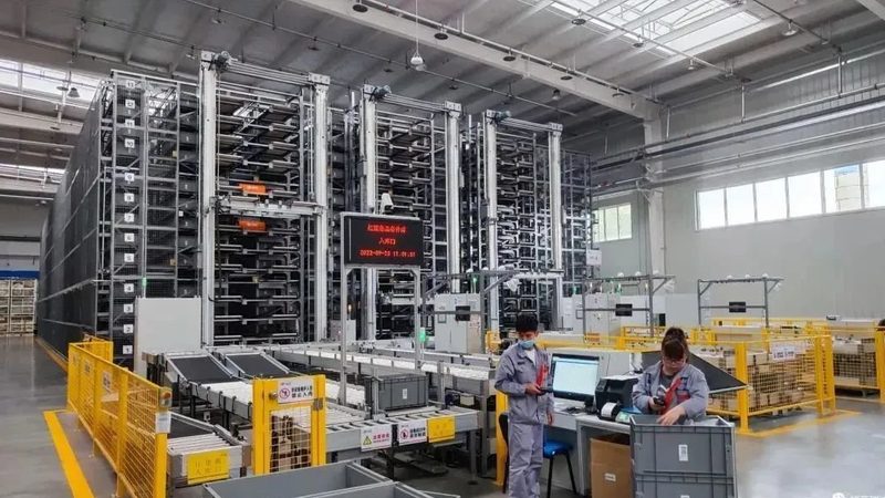 电动叉车：揭秘其工作原理与选购要点